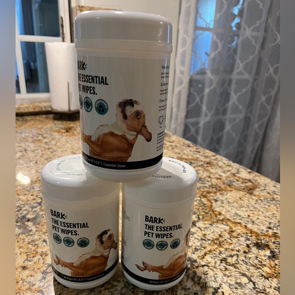 Bark The essential Pet Wipes Bundle 3